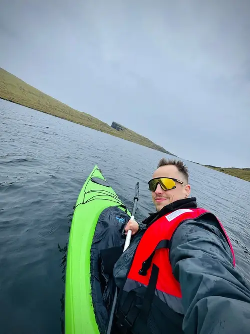 Kayaking na jazere Sørvágsvatn